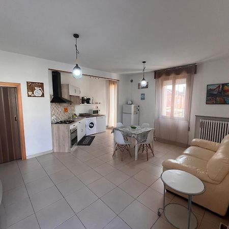 Good House- Ampio Appartamento Vicino Al Mare Rimini Exterior foto