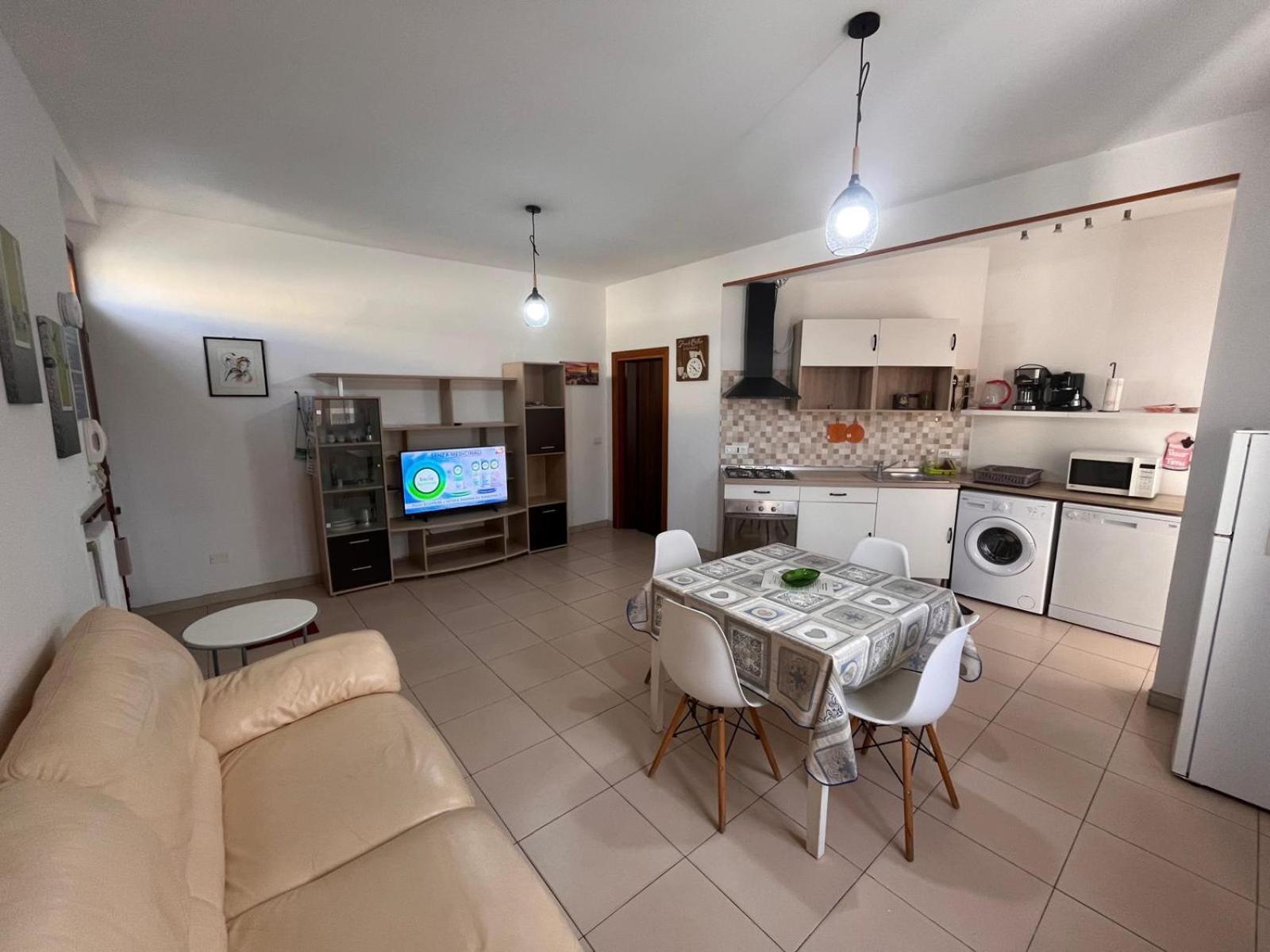 Good House- Ampio Appartamento Vicino Al Mare Rimini Exterior foto